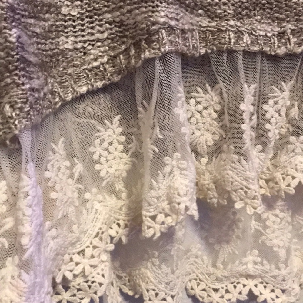 Cute Springtime Sweater - Picture 2 of 4